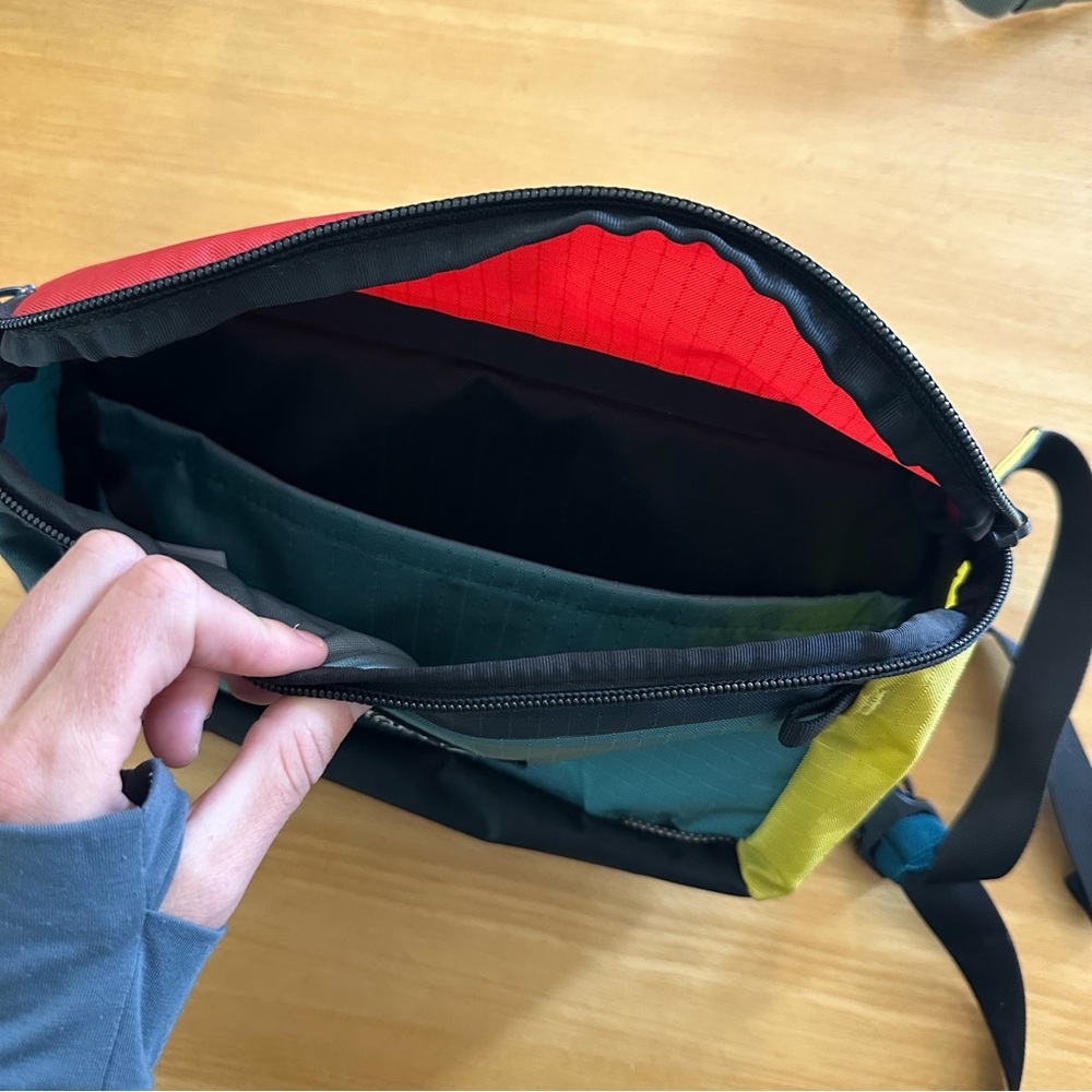 Mountain Hardwear Multicolor Camp 4 Hip Pack - Picture 3 of 4